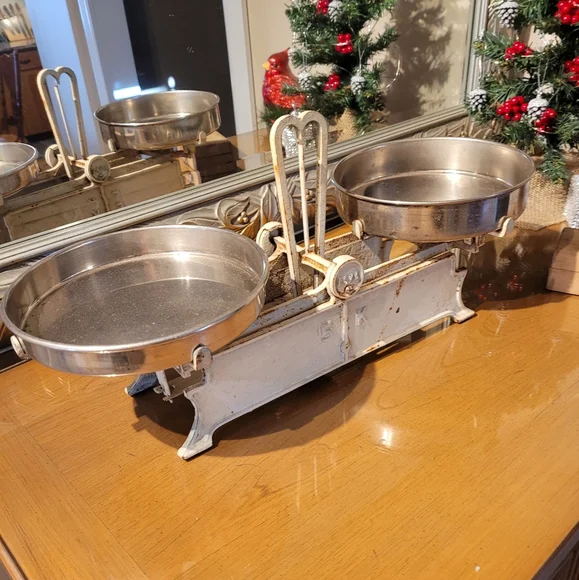 Antique ESKA 5k cast iron scale and brass weights. - Picture 6 of 16